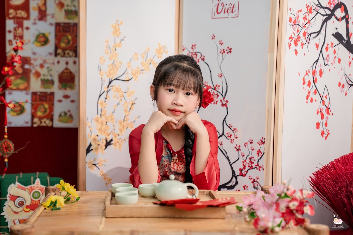 XUÂN VỊ NHÂN GIAN