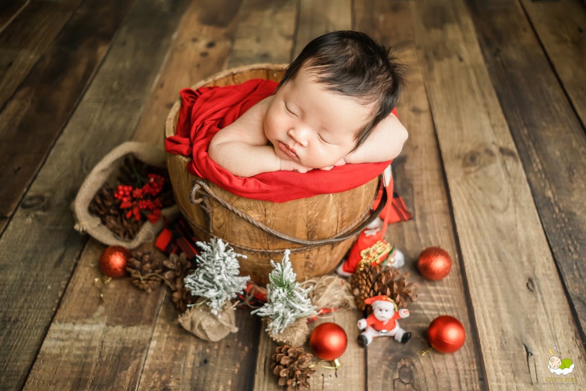 Newborn Giáng Sinh Bé Trai