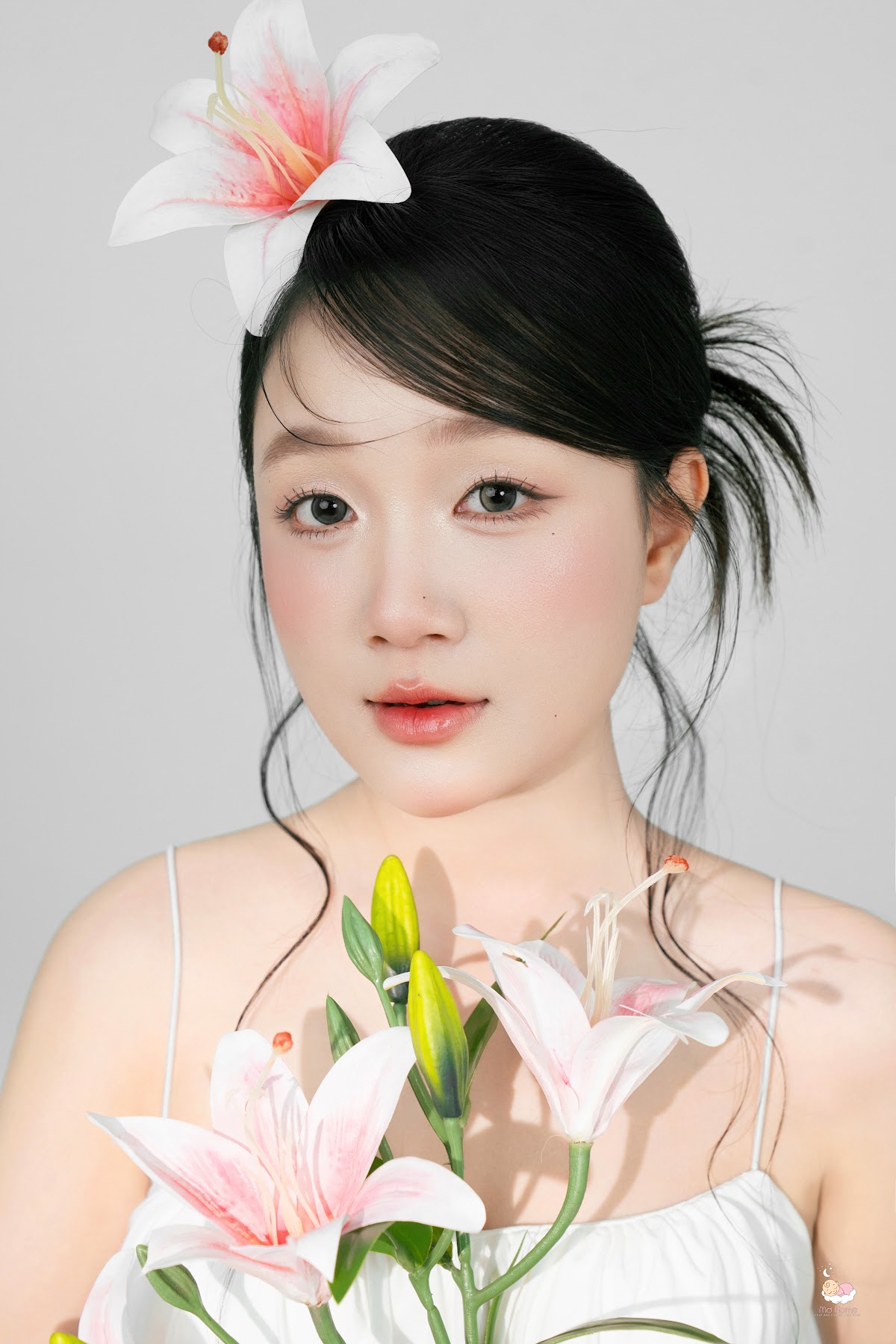 LILY MUSE – Nàng Thơ Hoa Ly